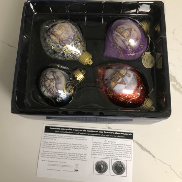 Thomas Kinkade Luminary Glass Light up Christmas Balls “ Winter Radiance” 2 - Picture 6 of 8